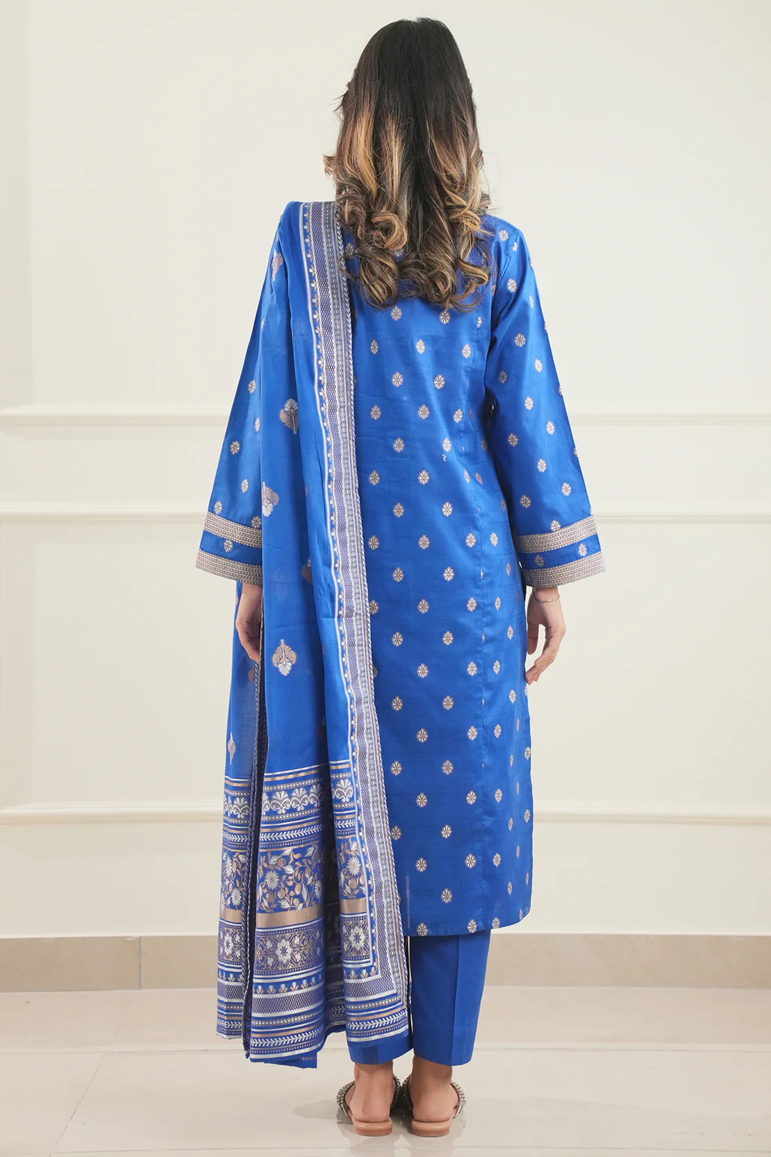 Cotton Jacquard Stitched 3 Piece - Image 4