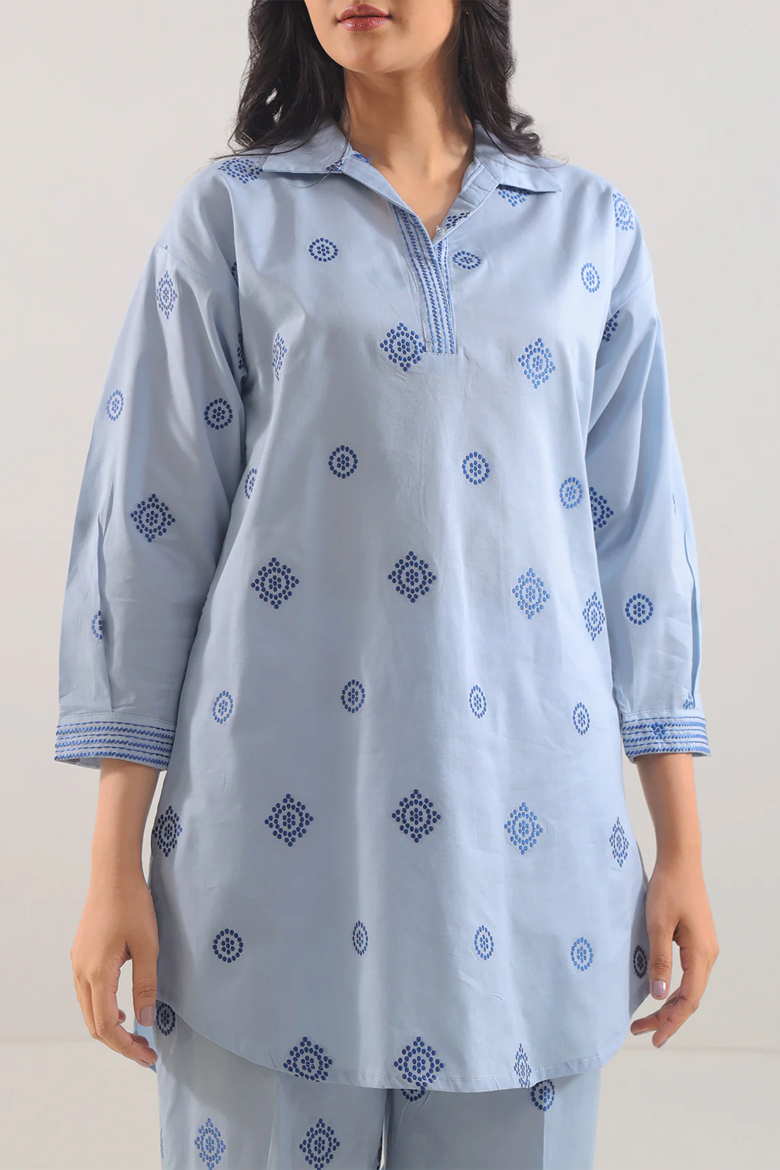 Embroidered Cotton Jacquard Stitched 2 Piece (Shirt/Trouser) - Image 3