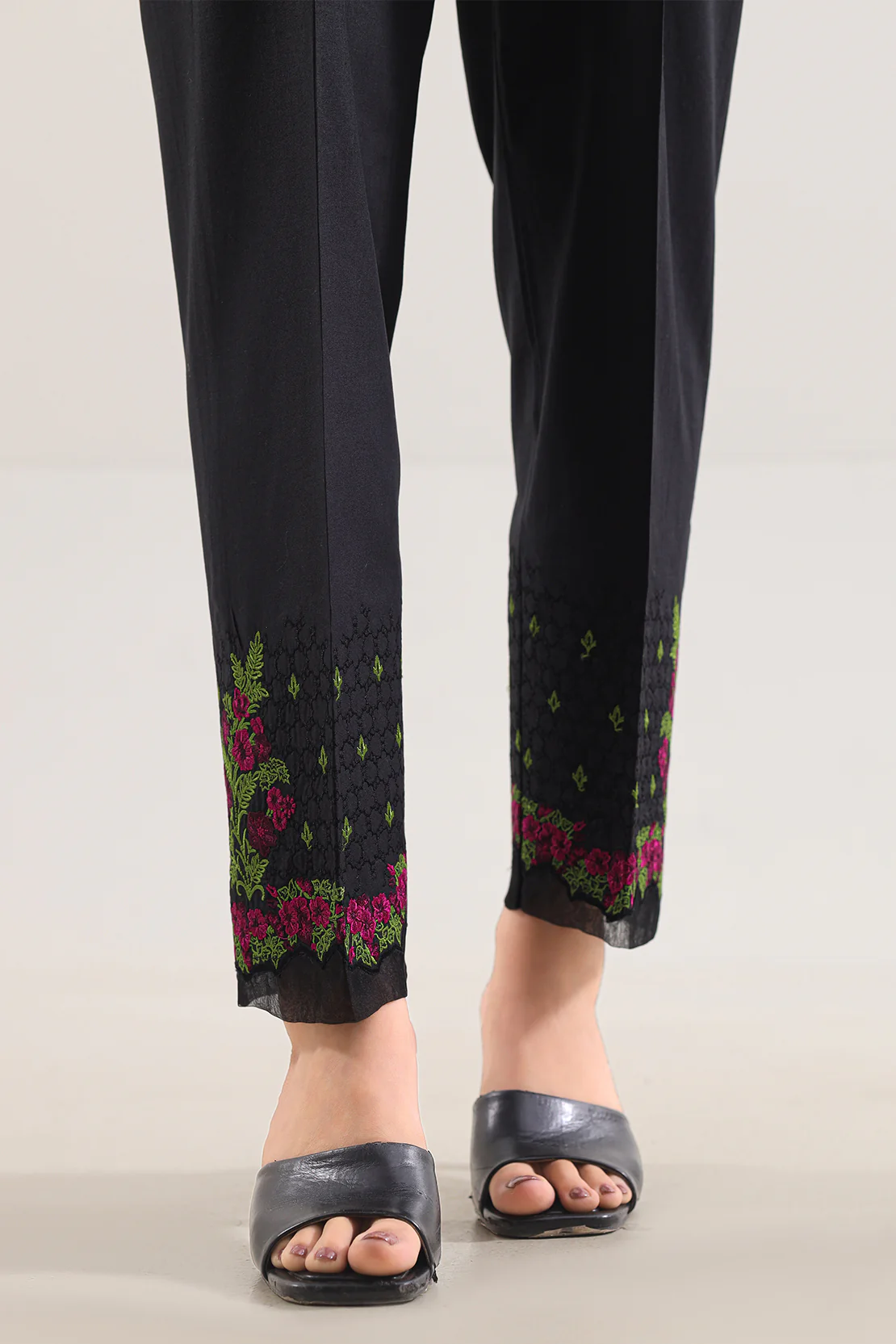Embroidered Cotton Pant - Image 2