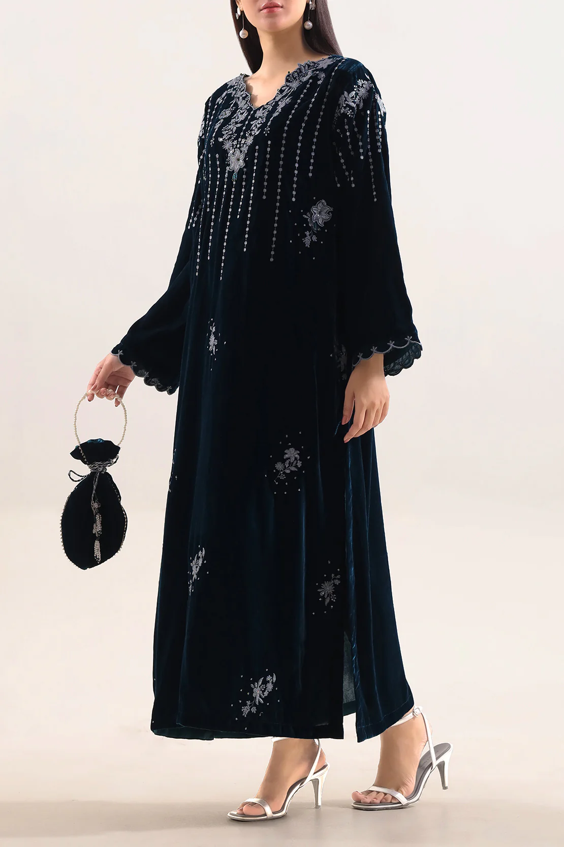 Luxury Pret Embroidered Velvet Kaftaan Shirt - Image 2