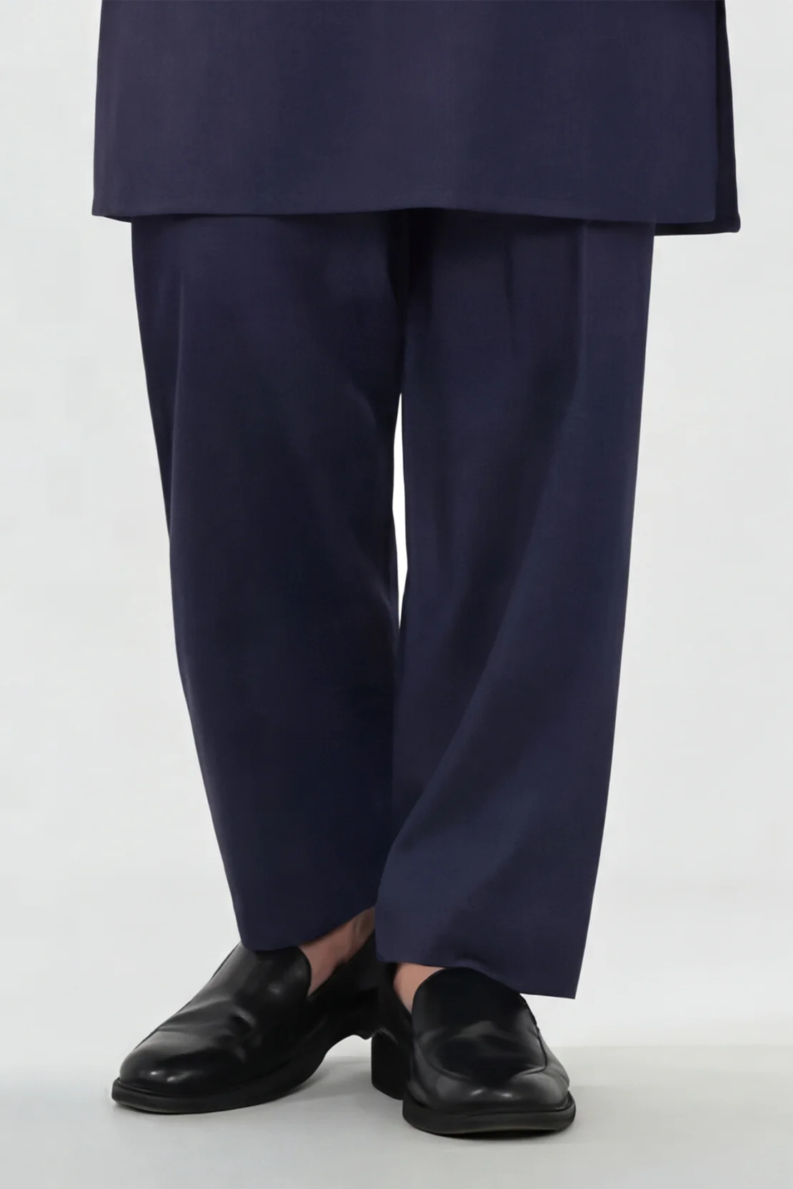 Premium Blended Wear Stitched Suit - Image 4