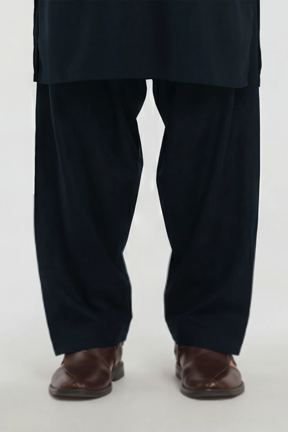 Premium Blended Wear Stitched Suit - Image 4