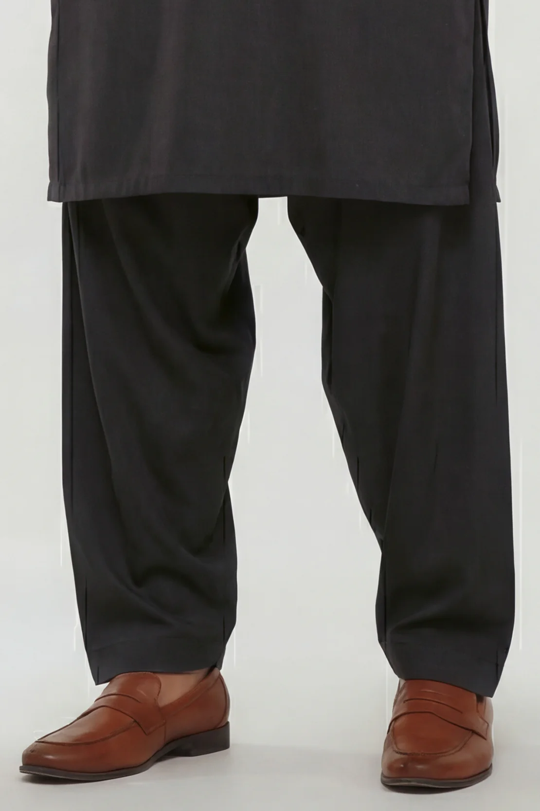 Premium Blended Wear Stitched Suit - Image 4