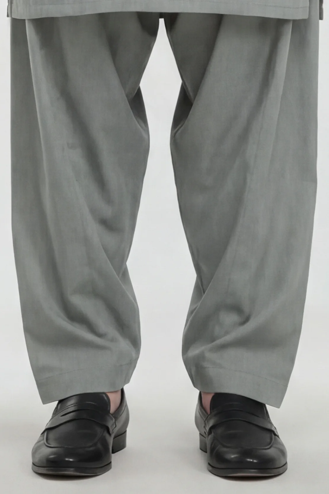 Premium Blended Wear Stitched Suit - Image 4