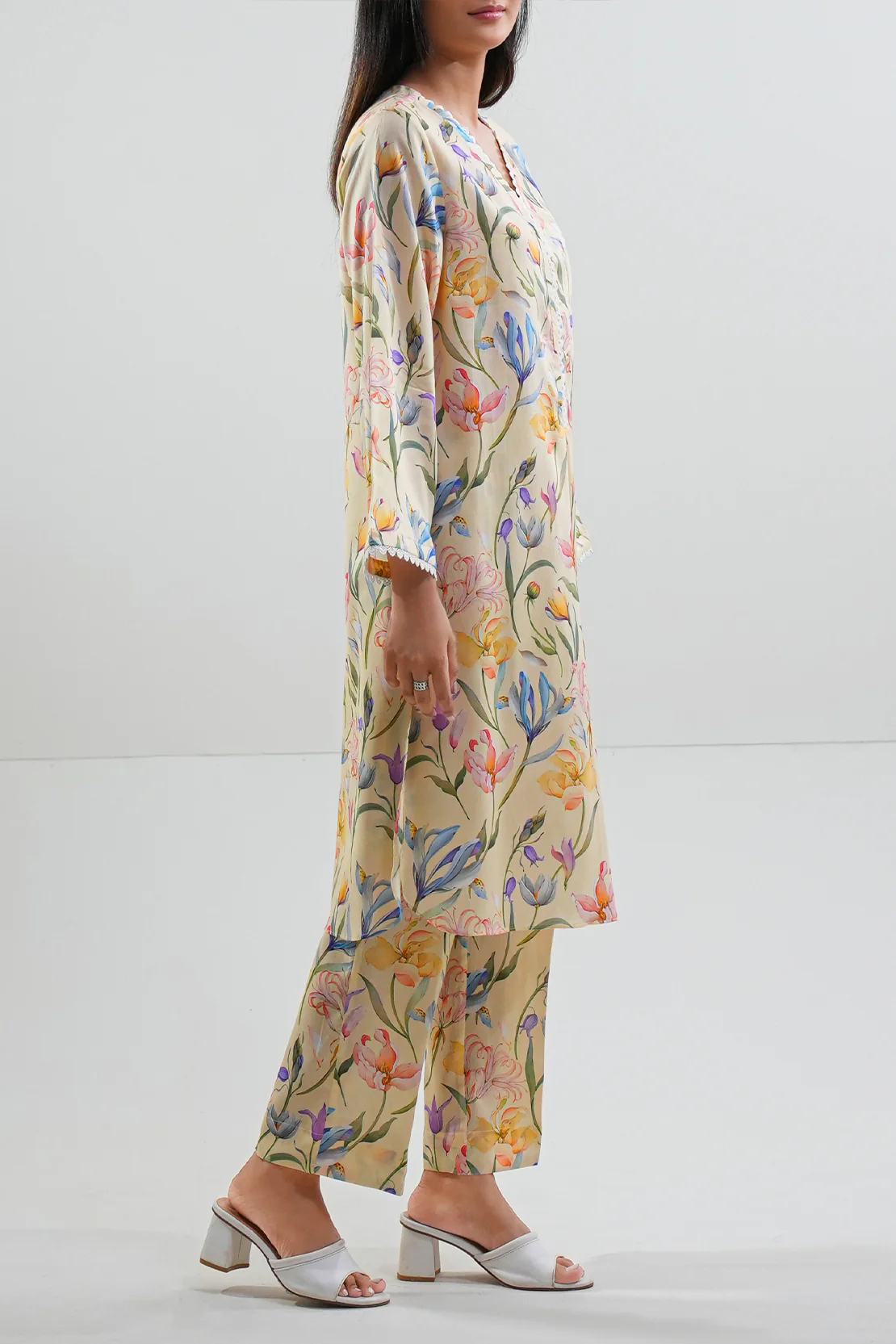 Printed Arabic Lawn Stitched 2 Piece (Shirt/Trouser) - Image 3