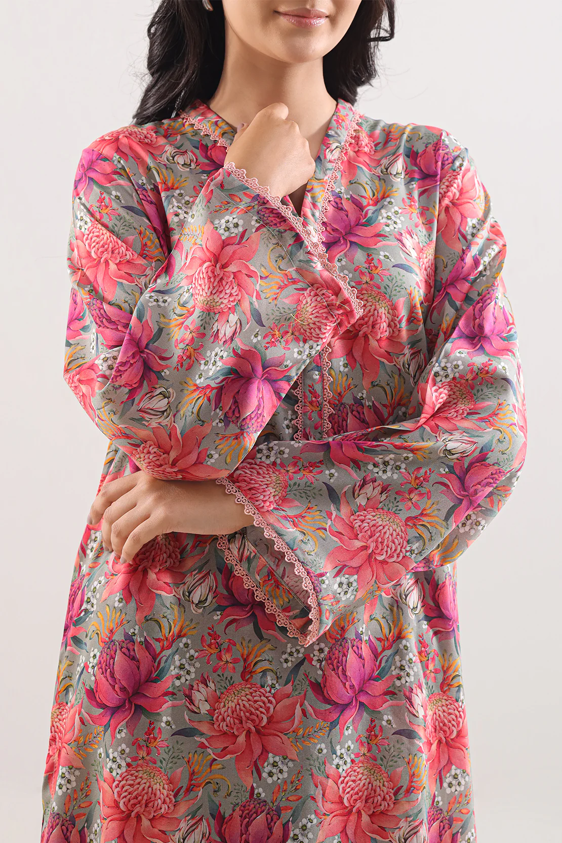 Printed Arabic Lawn Stitched 2 Piece (Shirt/Trouser) - Image 2