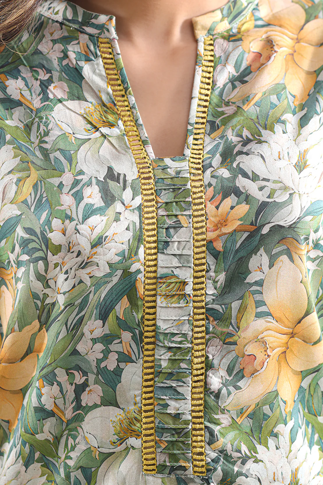 Printed Arabic Lawn Stitched 2 Piece (Shirt/Trouser) - Image 5