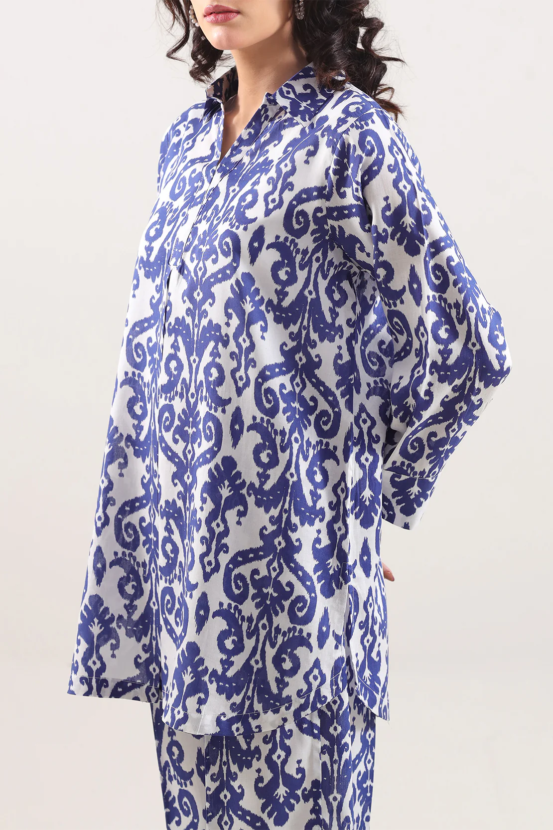 Printed Arabic Lawn Stitched 2 Piece (Shirt/Trouser) - Image 2