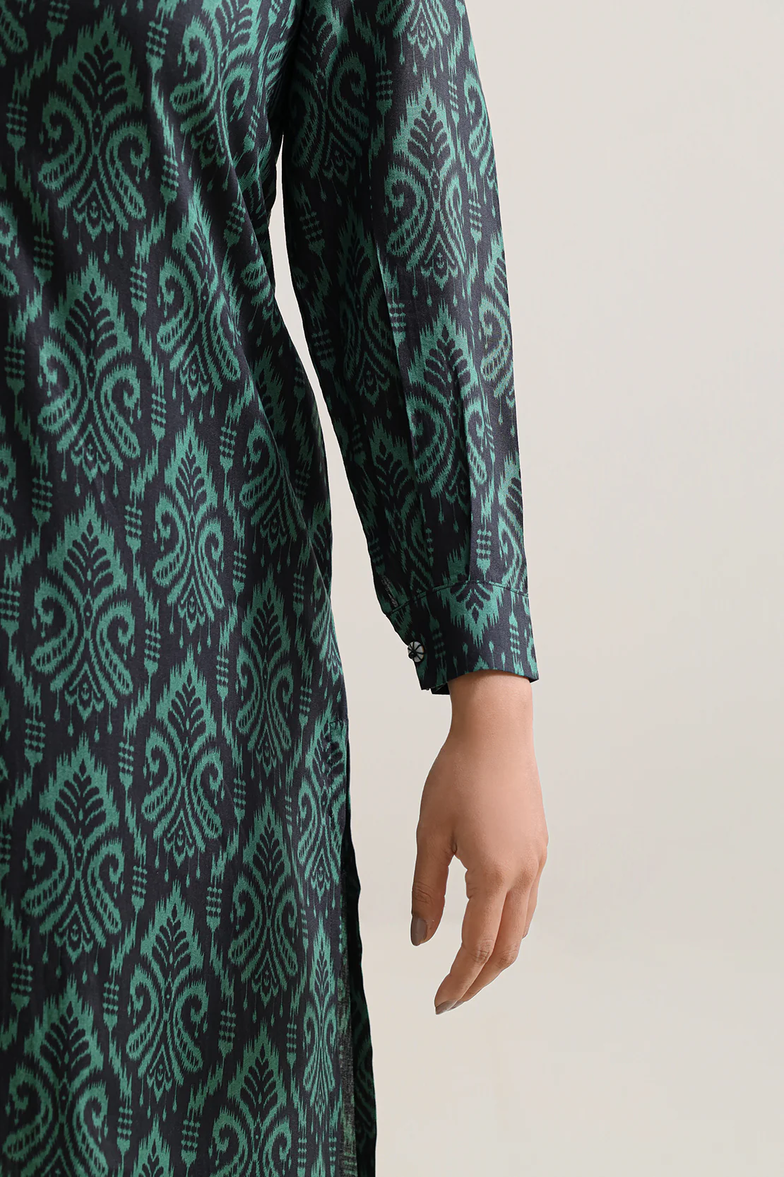 Printed Arabic Lawn Stitched 2 Piece (Shirt/Trouser) - Image 5