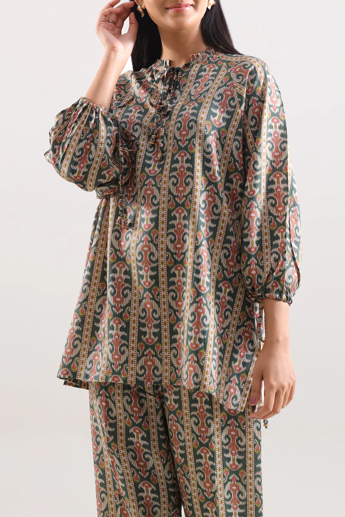 Printed Arabic Lawn Stitched 2 Piece (Shirt/Trouser) - Image 2