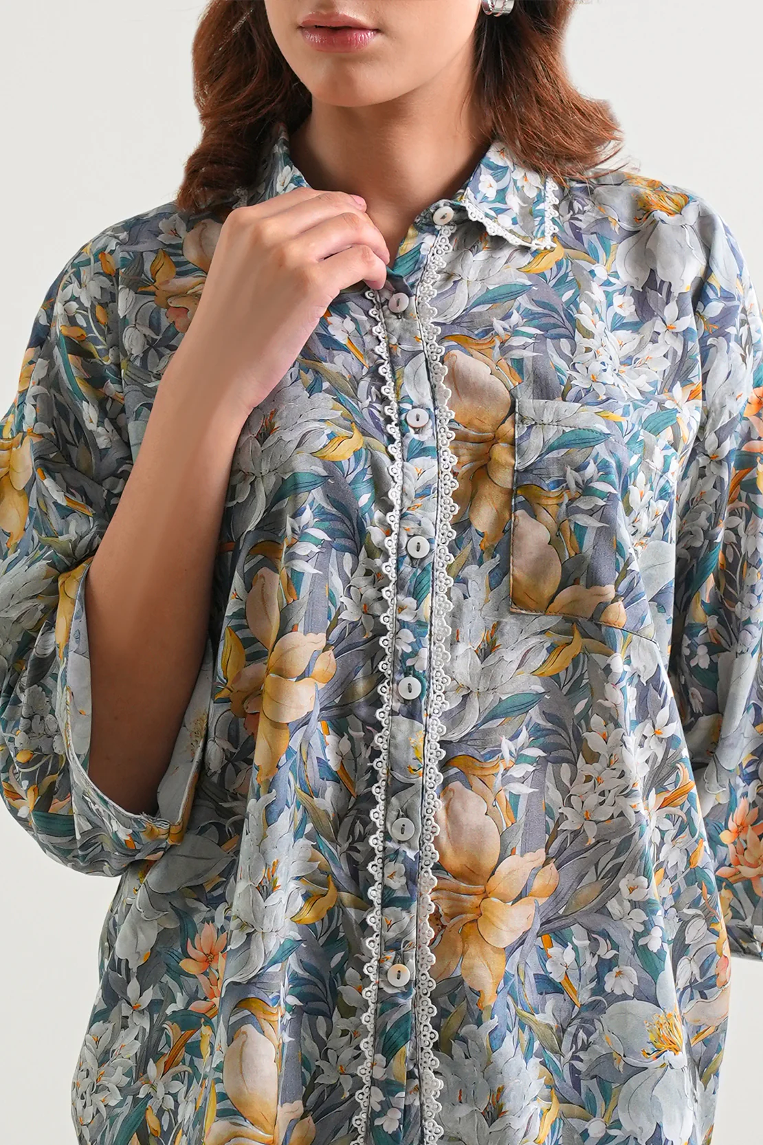 Printed Arabic Lawn Stitched Shirt - Image 2