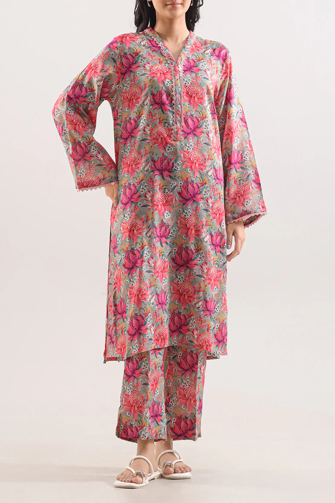 Printed Arabic Lawn Stitched Shirt - Image 3