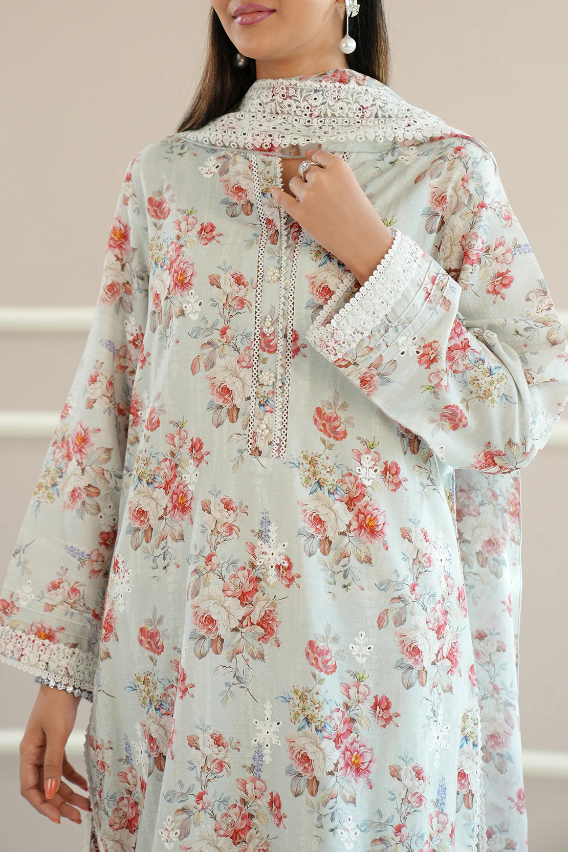 Printed Embroidered Cotton Jacquard Stitched 3 Piece - Image 3