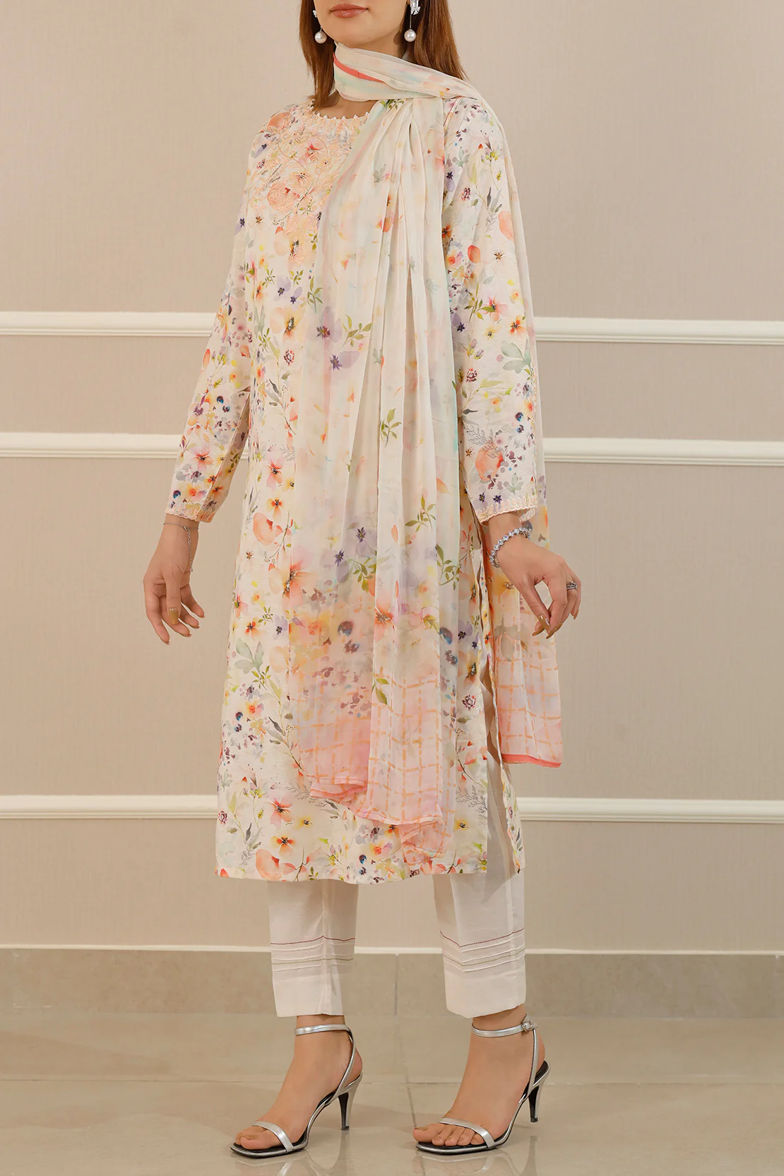 Printed Embroidered Cotton Jacquard Stitched 3 Piece - Image 3