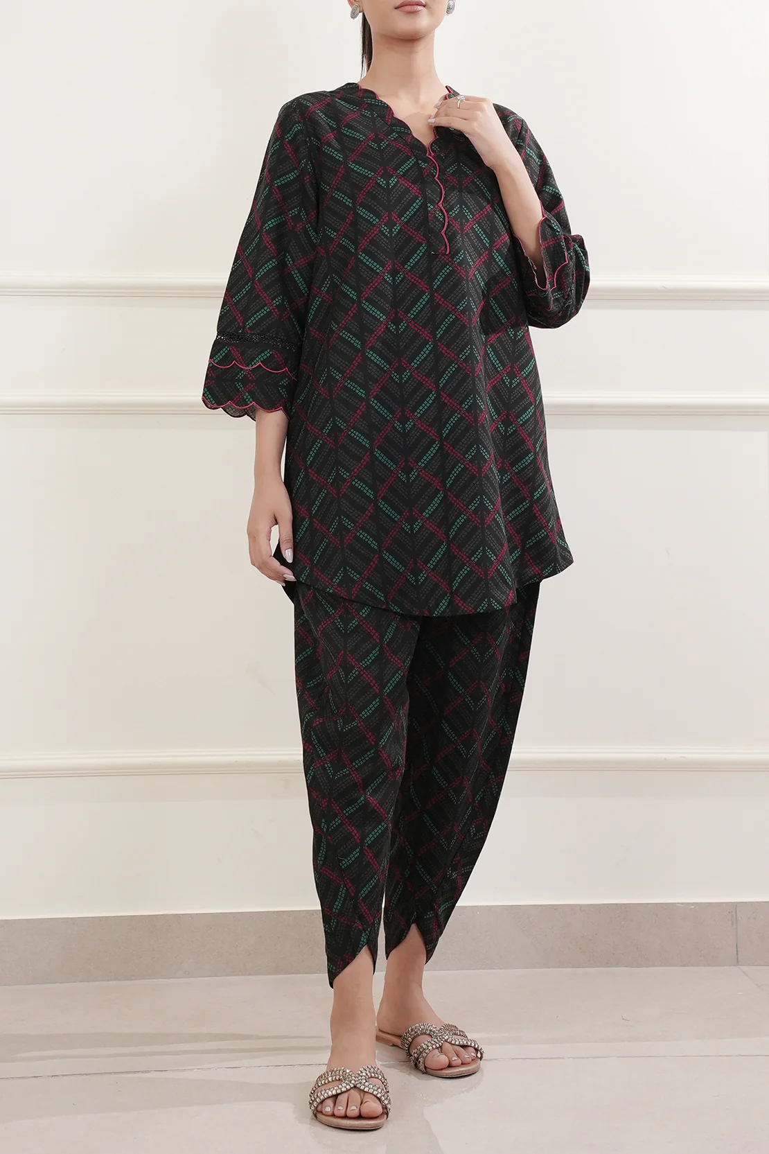 Printed Embroidered Khaddar Stitched Shirt - Image 3