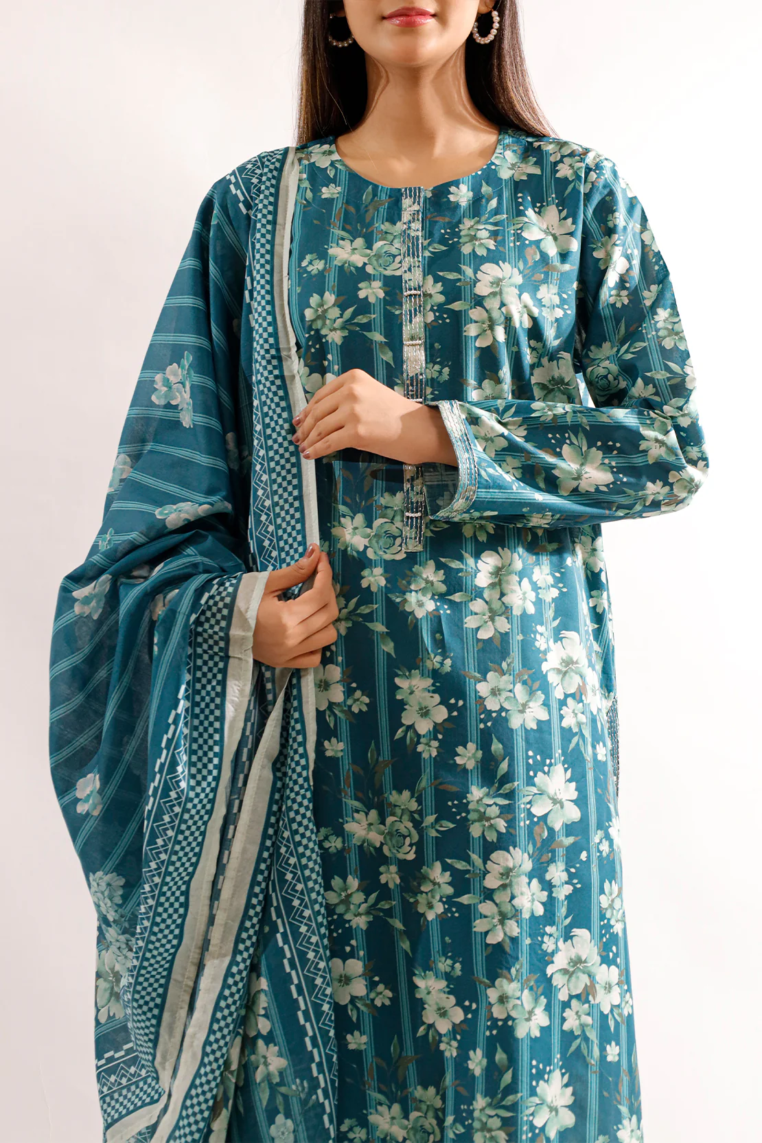 Printed Embroidered Stitched Lawn 3 Piece - Image 3