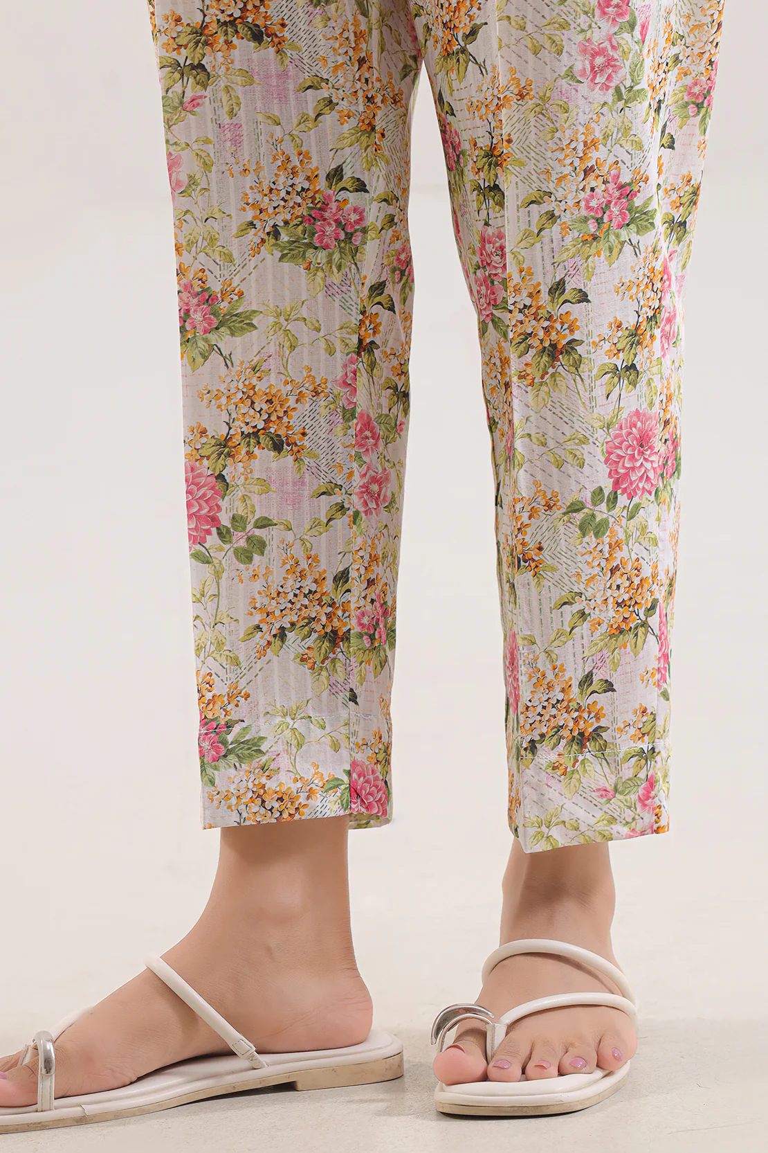Printed Khaddar Pant - Image 2
