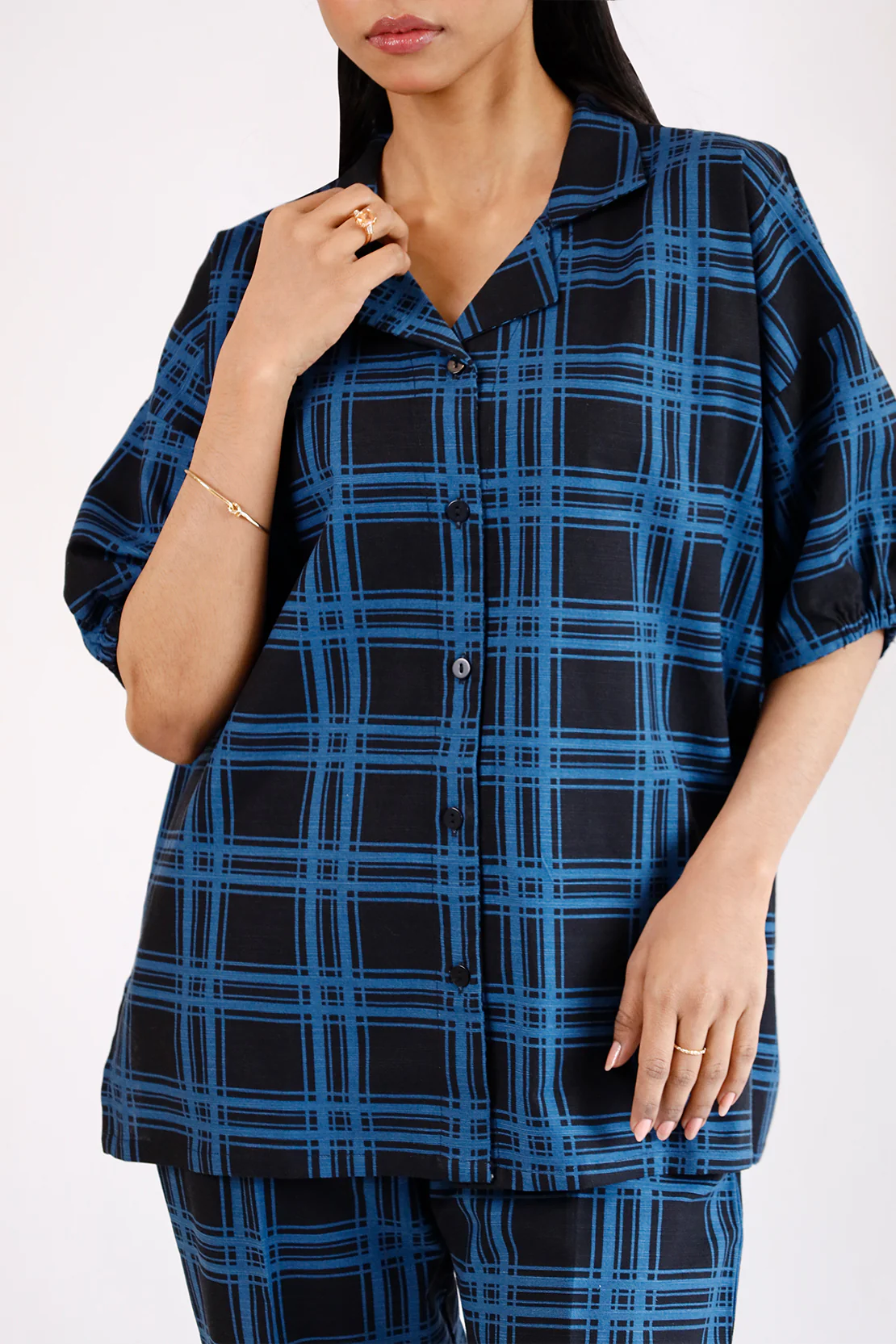 Printed Khaddar Stitched 2 Piece (Shirt/Trouser) - Image 3