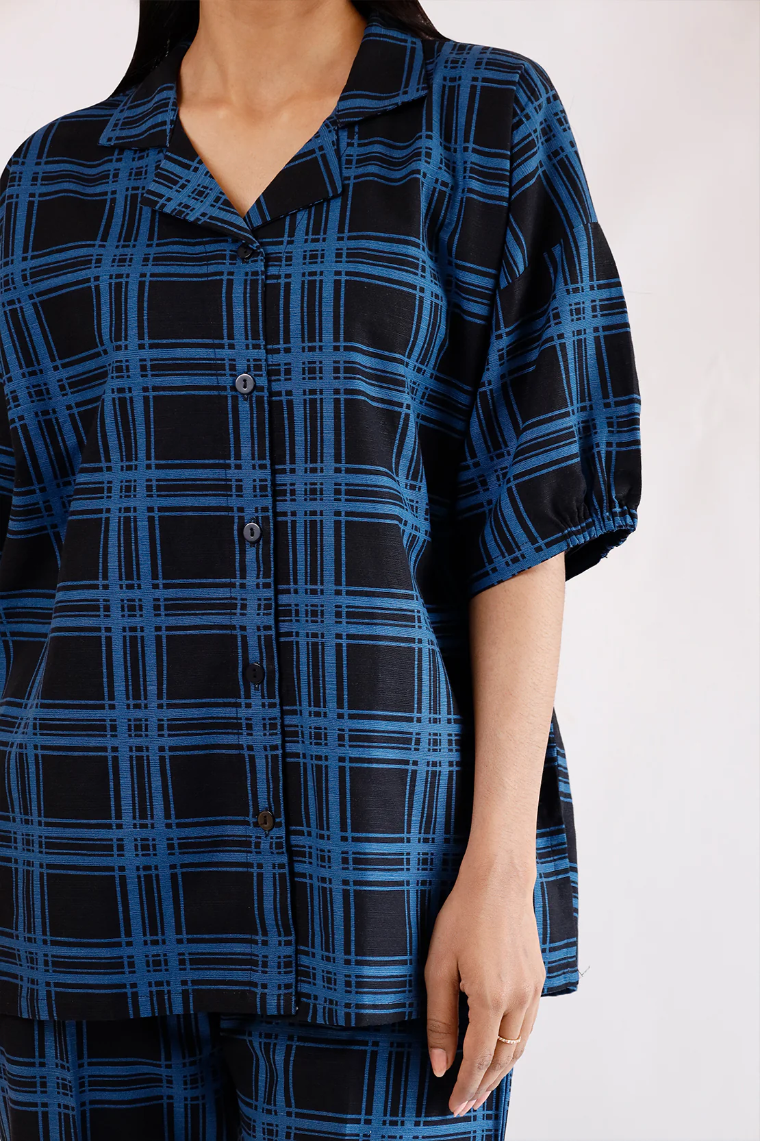 Printed Khaddar Stitched 2 Piece (Shirt/Trouser) - Image 5