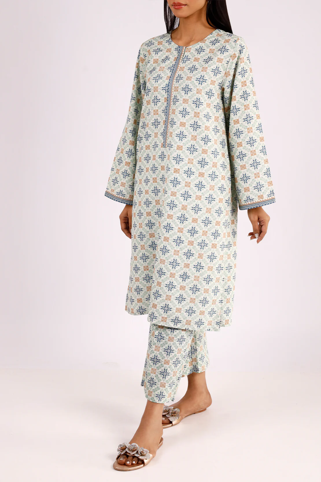 Printed Khaddar Stitched 2 Piece (Shirt/Trouser) - Image 2