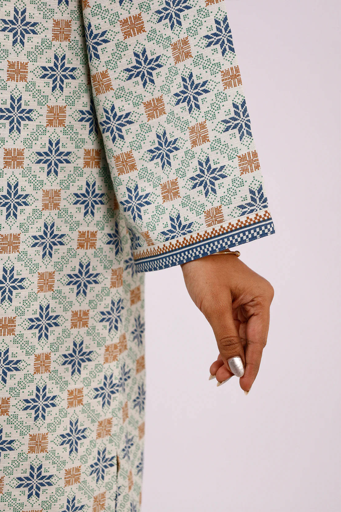Printed Khaddar Stitched 2 Piece (Shirt/Trouser) - Image 6