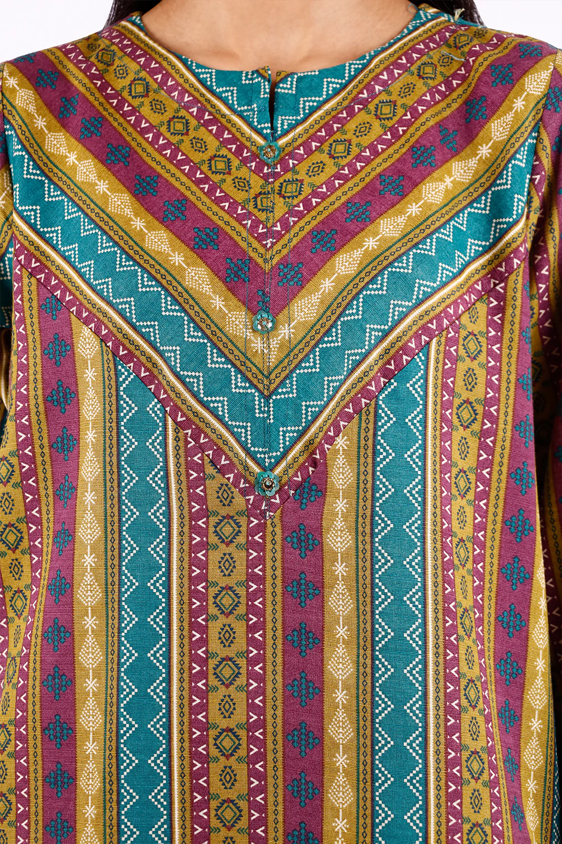 Printed Khaddar Stitched 2 Piece (Shirt/Trouser) - Image 4