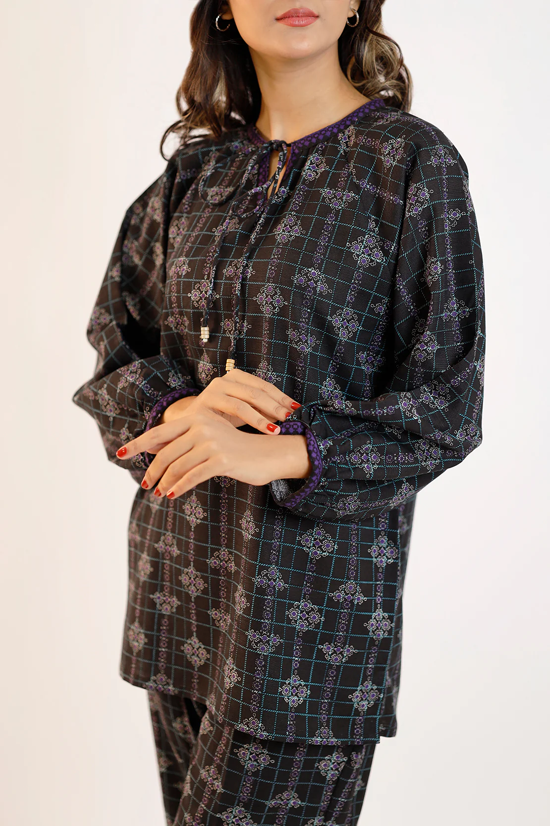 Printed Khaddar Stitched 2 Piece (Shirt/Trouser) - Image 4