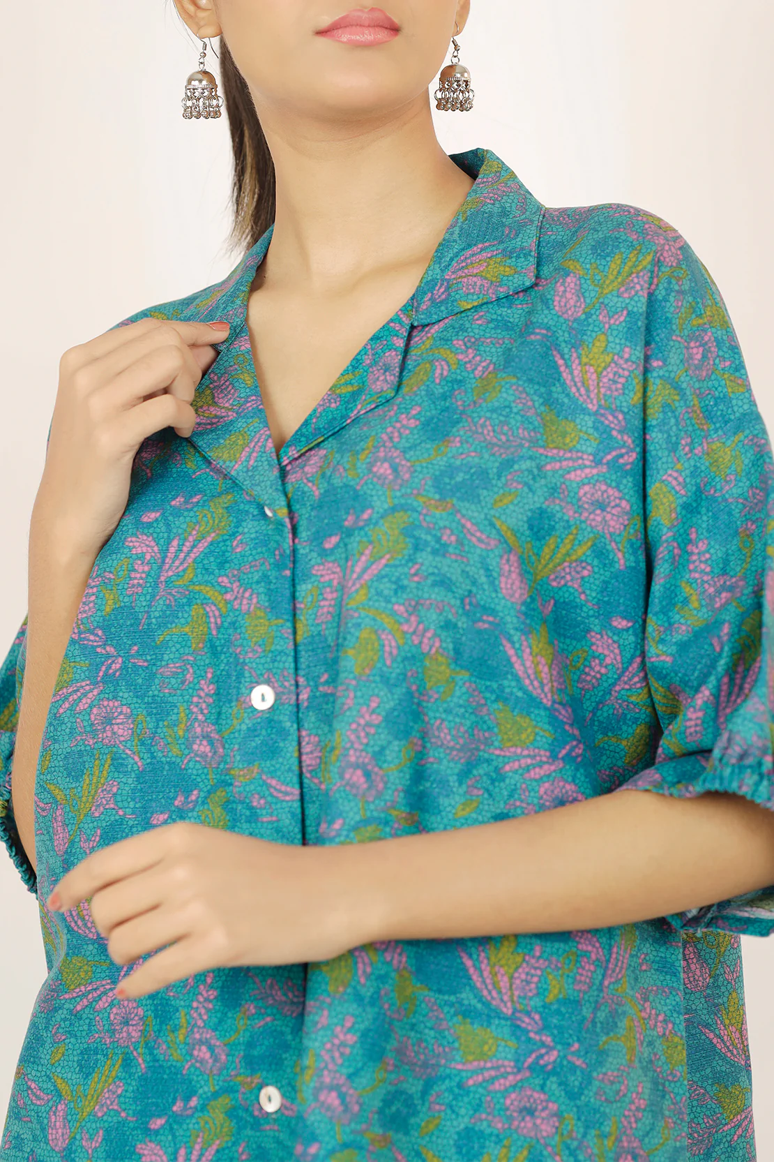 Printed Khaddar Stitched 2 Piece (Shirt/Trouser) - Image 4