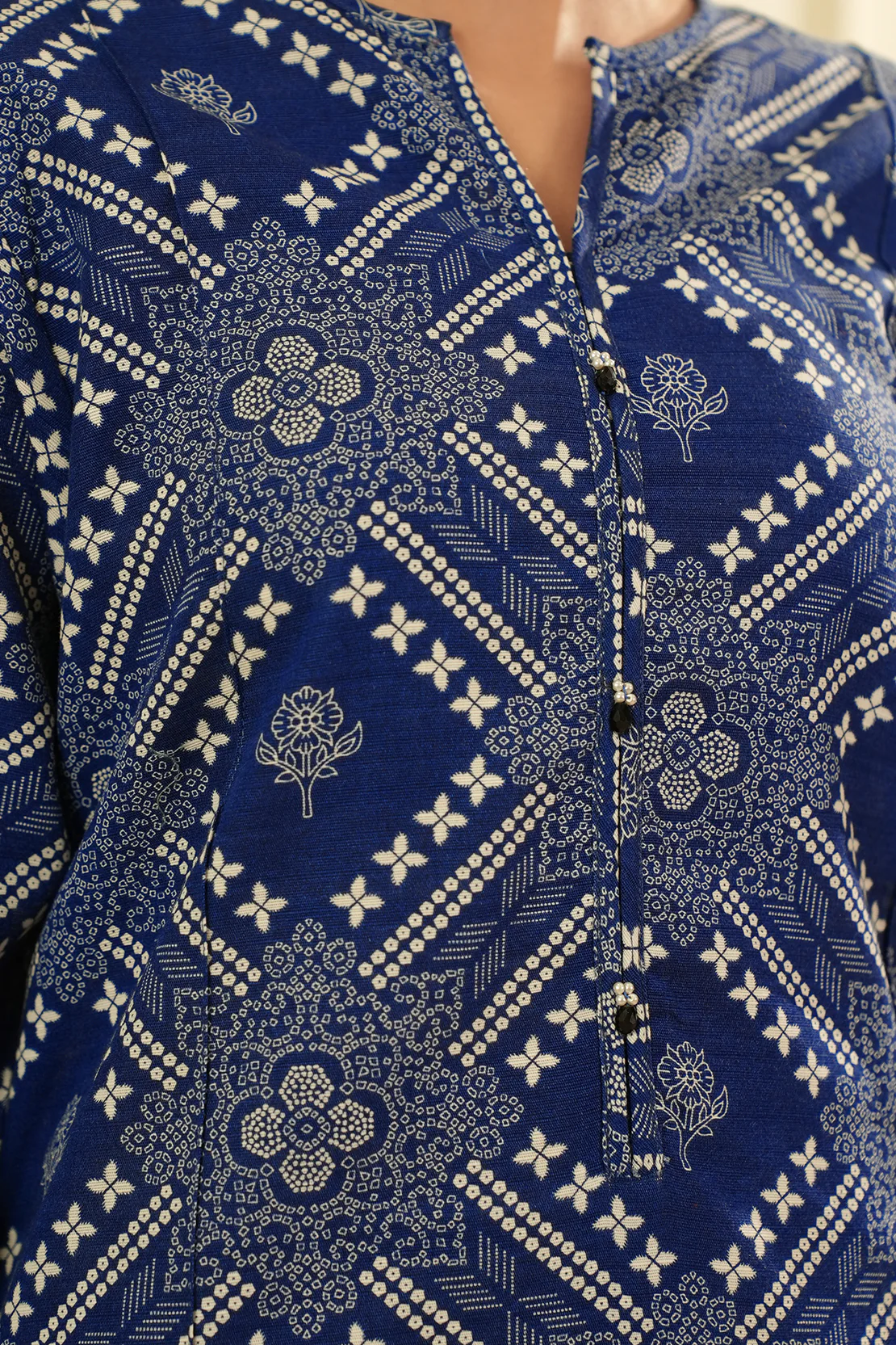 Printed Khaddar Stitched 2 Piece (Shirt/Trouser) - Image 6