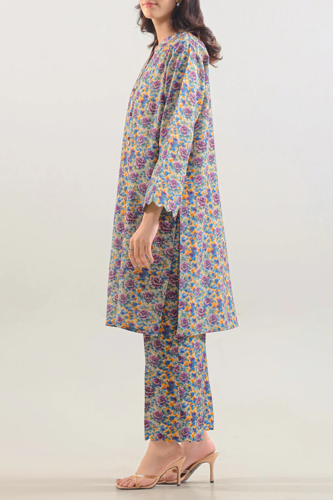 Printed Khaddar Stitched 2 Piece (Shirt/Trouser) - Image 2