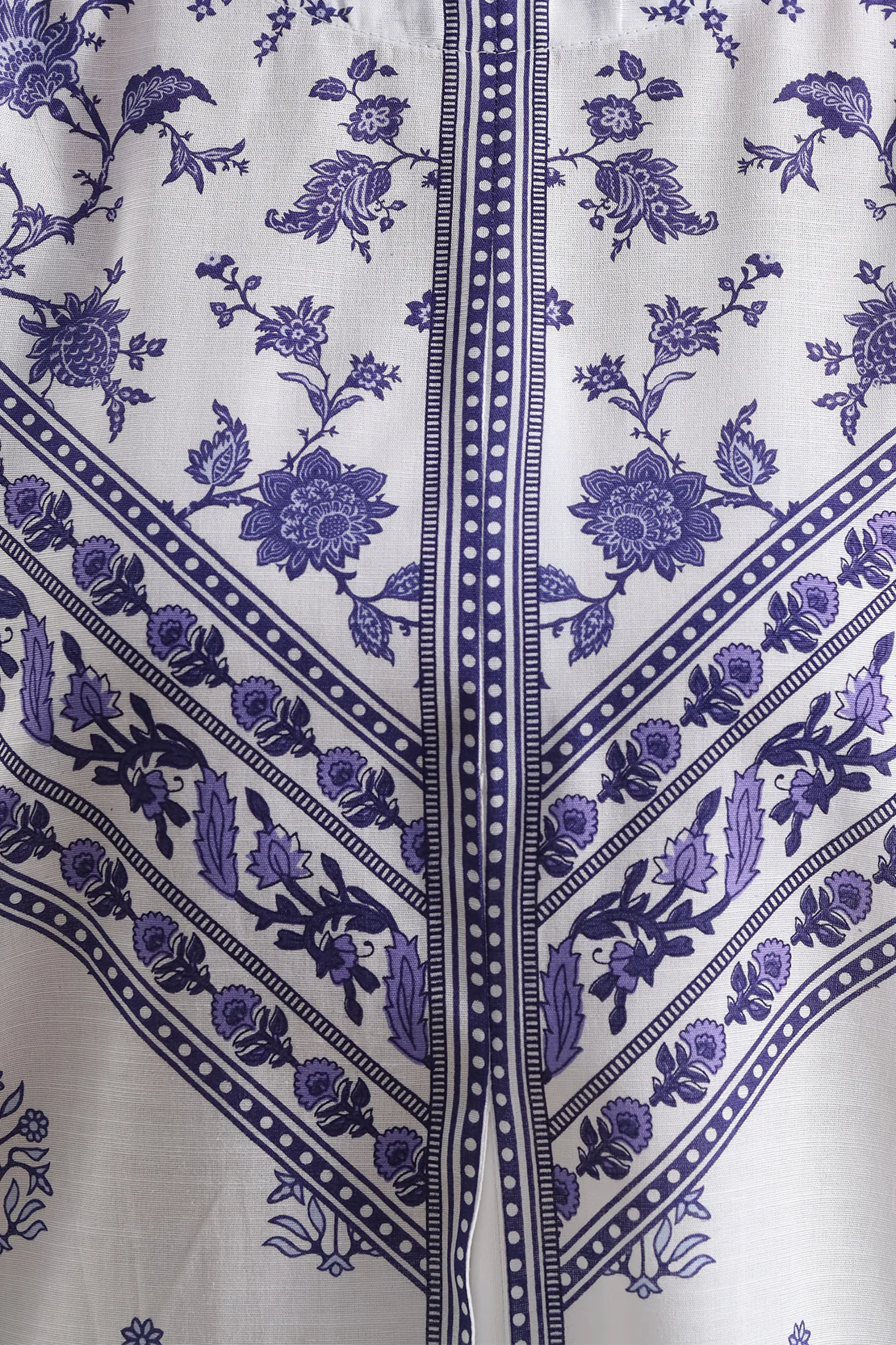 Printed Khaddar Stitched 2 Piece (Shirt/Trouser) - Image 4