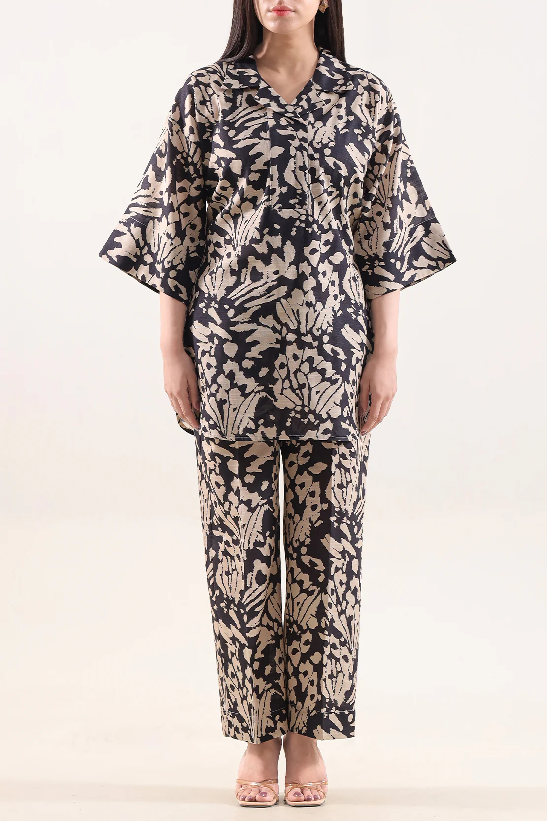 Printed Khaddar Stitched 2 Piece (Shirt/Trouser)