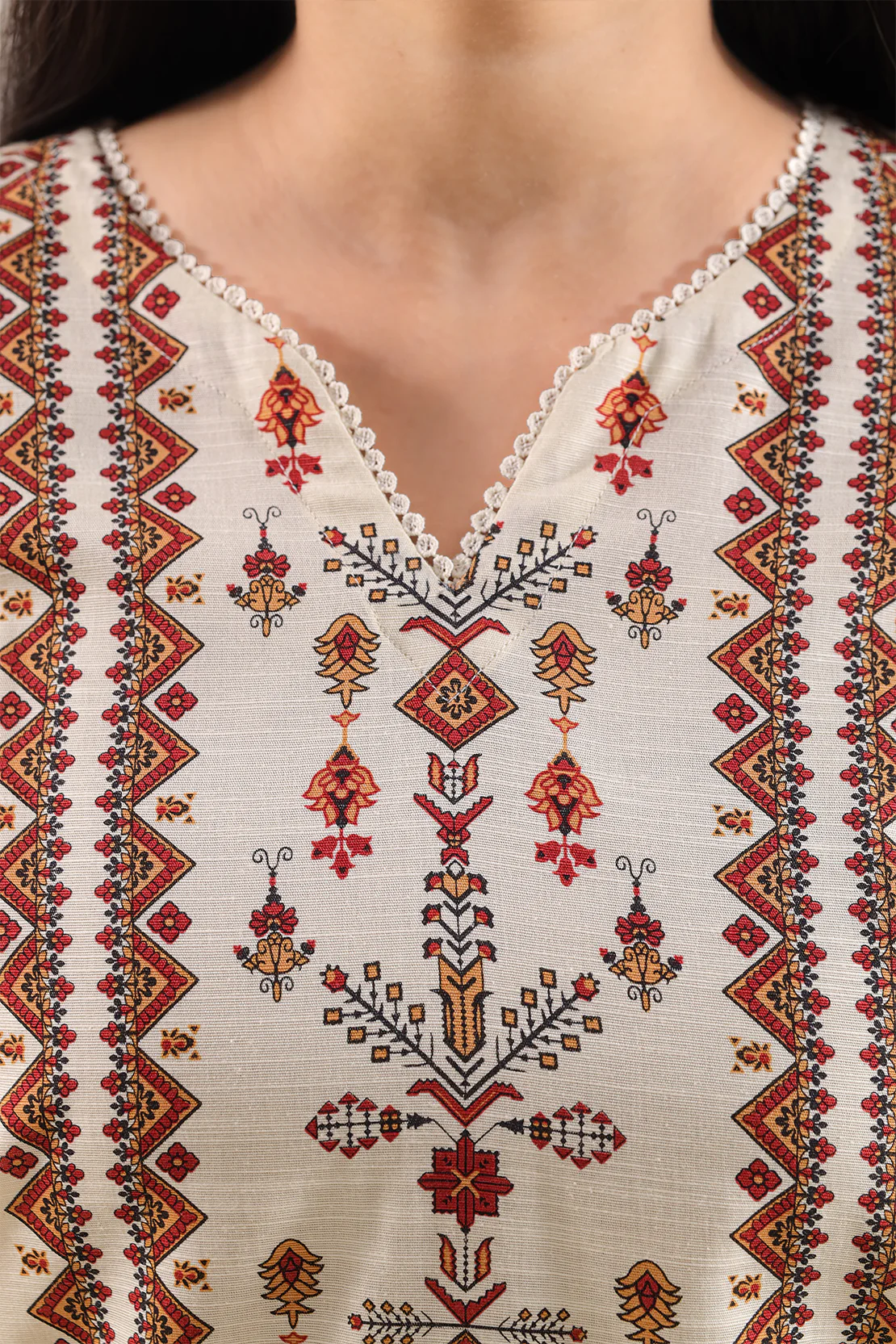 Printed Khaddar Stitched 2 Piece (Shirt/Trouser) - Image 3