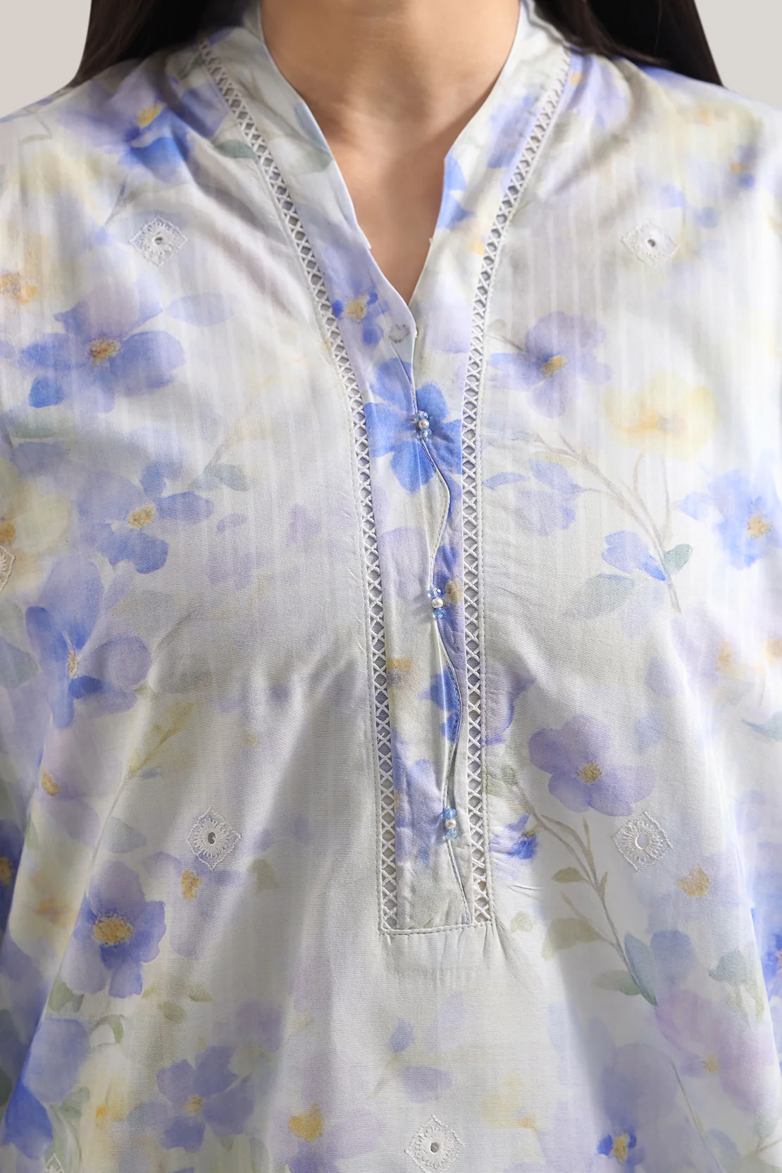 Printed Khaddar Stitched 2 Piece (Shirt/Trouser) - Image 3