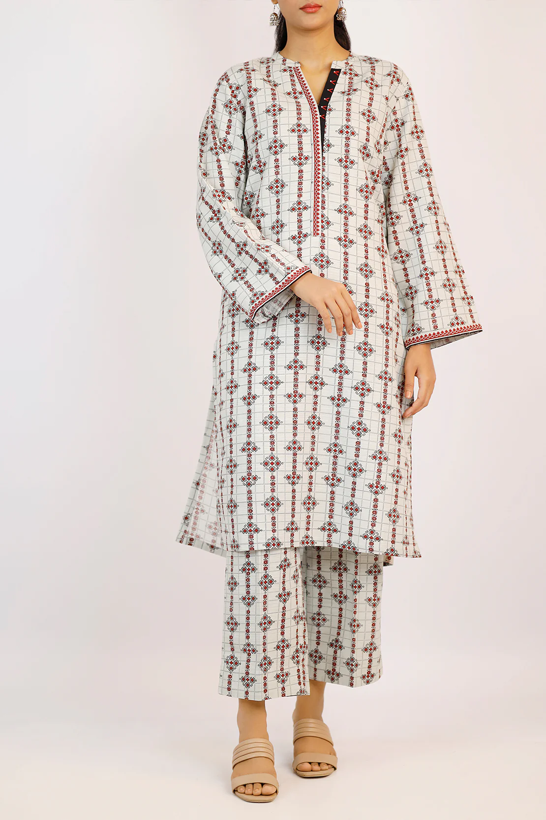 Printed Khaddar Stitched 2Piece (Shirt/Trouser) - Image 2