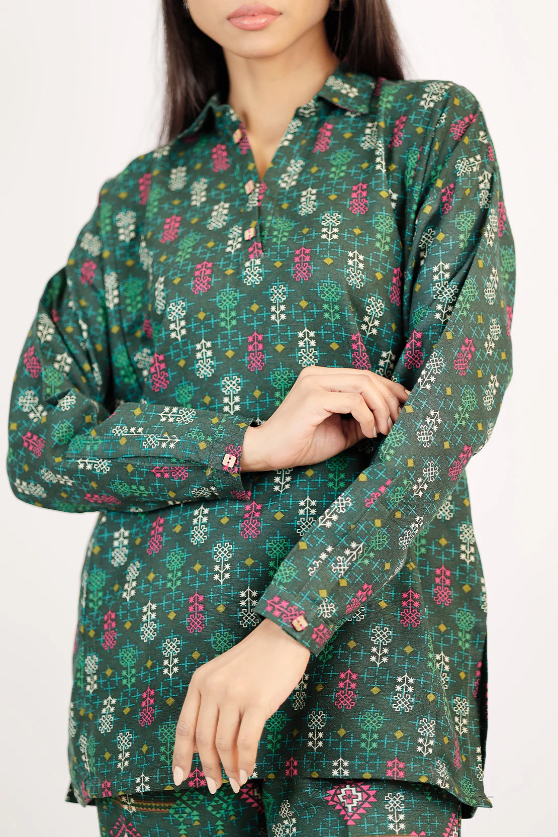 Printed Khaddar Stitched 2Piece (Shirt/Trouser) - Image 2