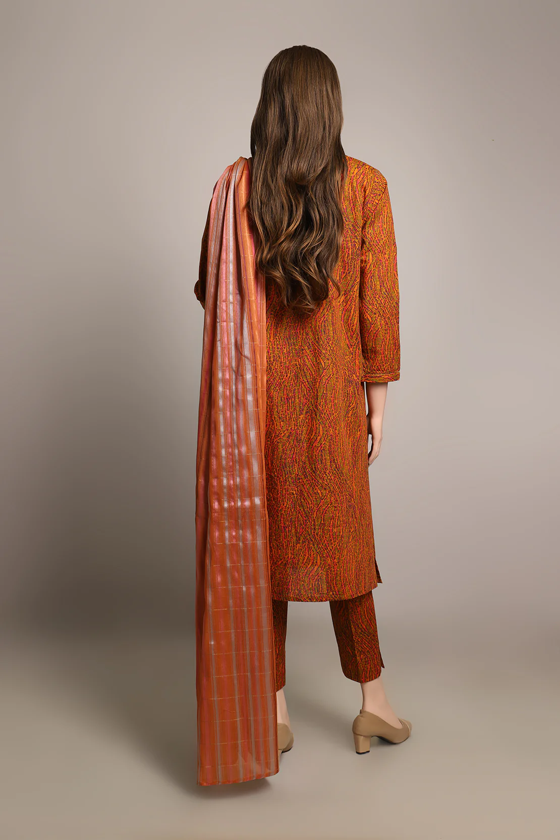 Printed Khaddar Stitched 3 Piece - Image 3