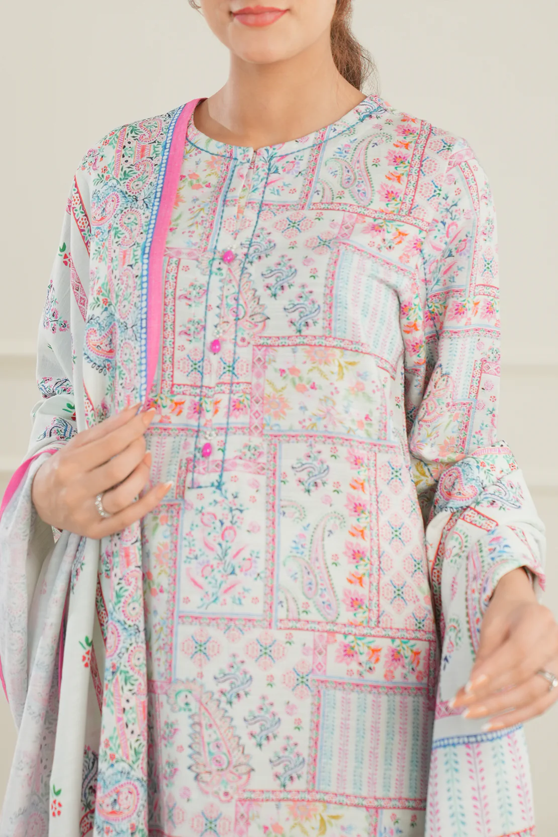 Printed Khaddar Stitched 3 Piece - Image 4