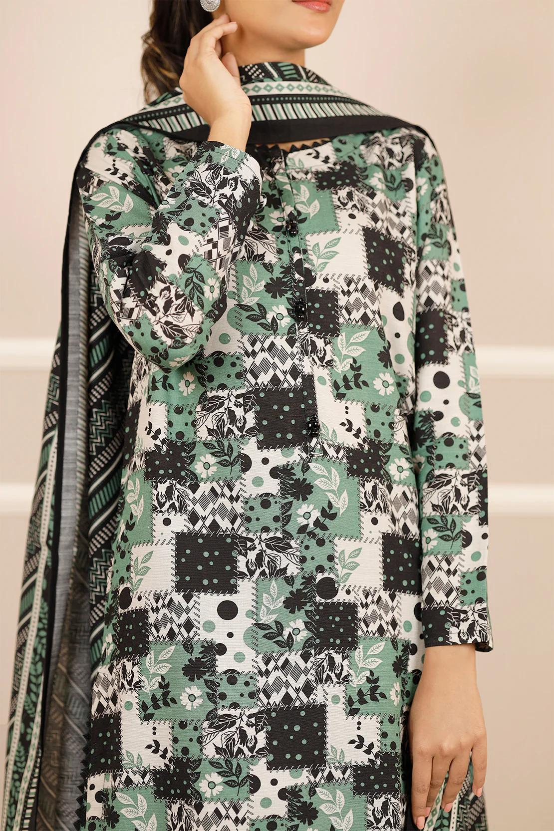 Printed Khaddar Stitched 3 Piece - Image 5