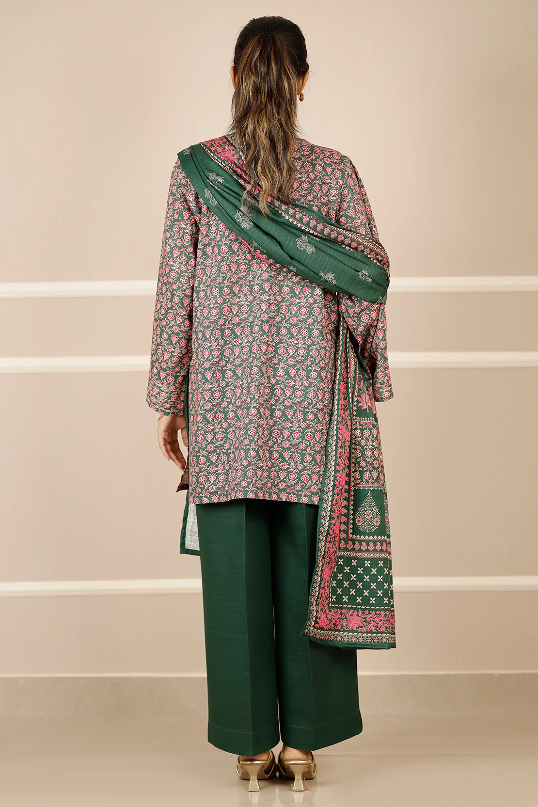Printed Khaddar Stitched 3 Piece - Image 4