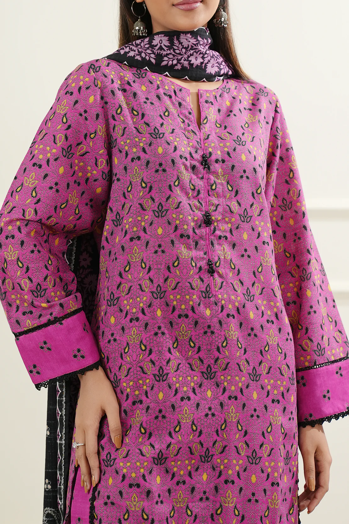 Printed Khaddar Stitched Shirt - Image 6