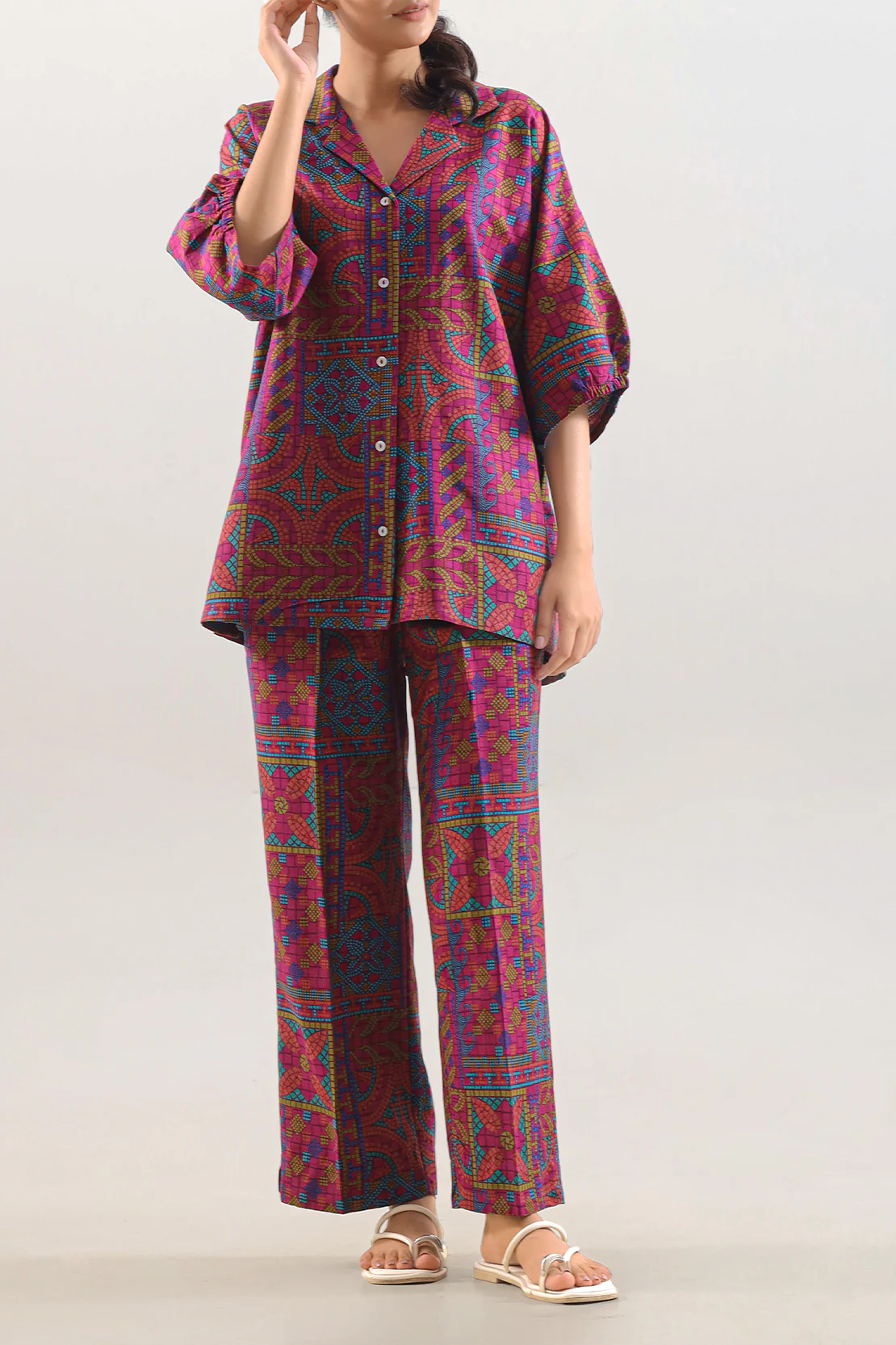 Printed Khaddar Stitched Shirt - Image 3
