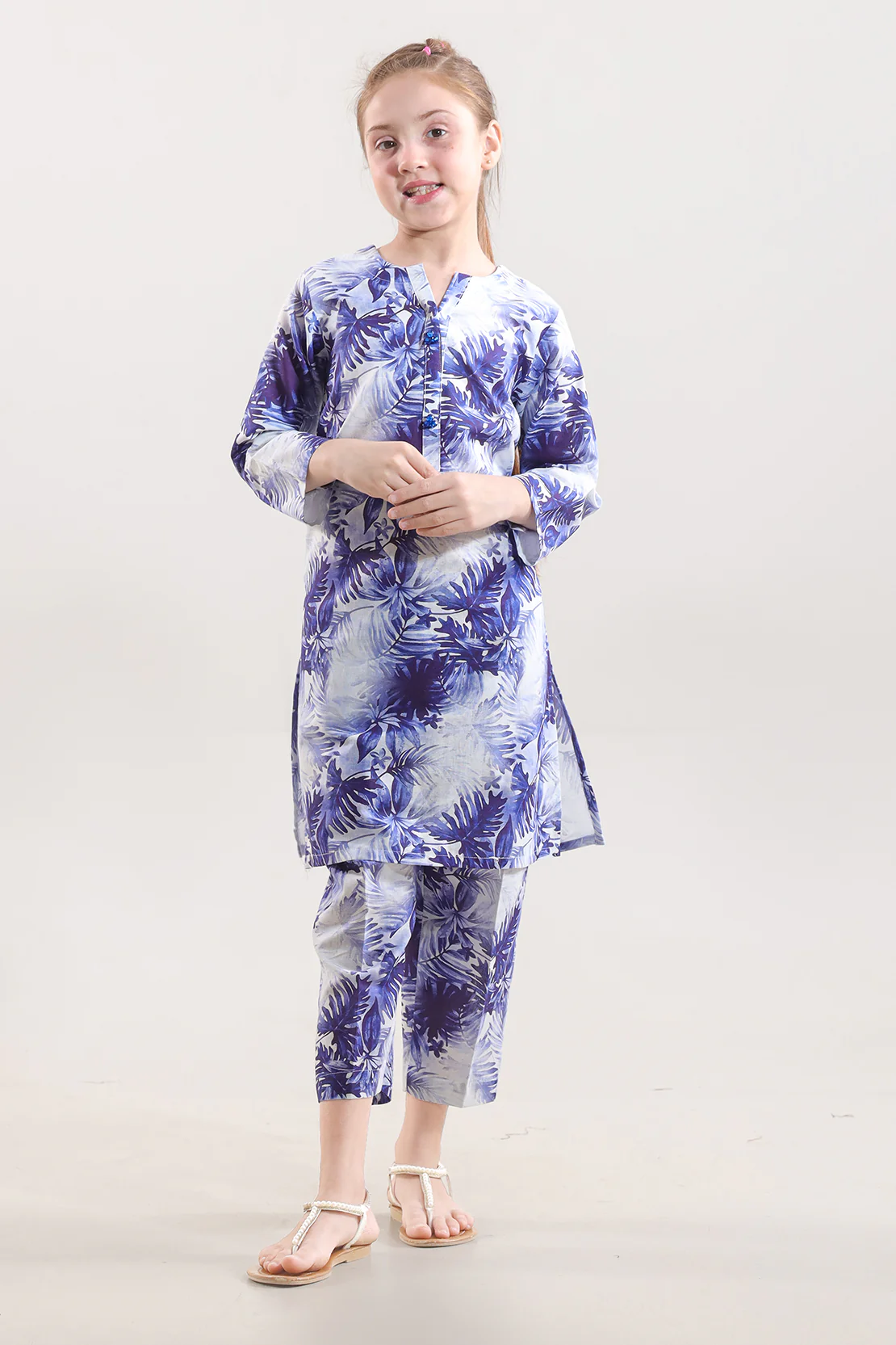 Printed Khaddar Stitched Shirt/trouser For Kids - Image 2