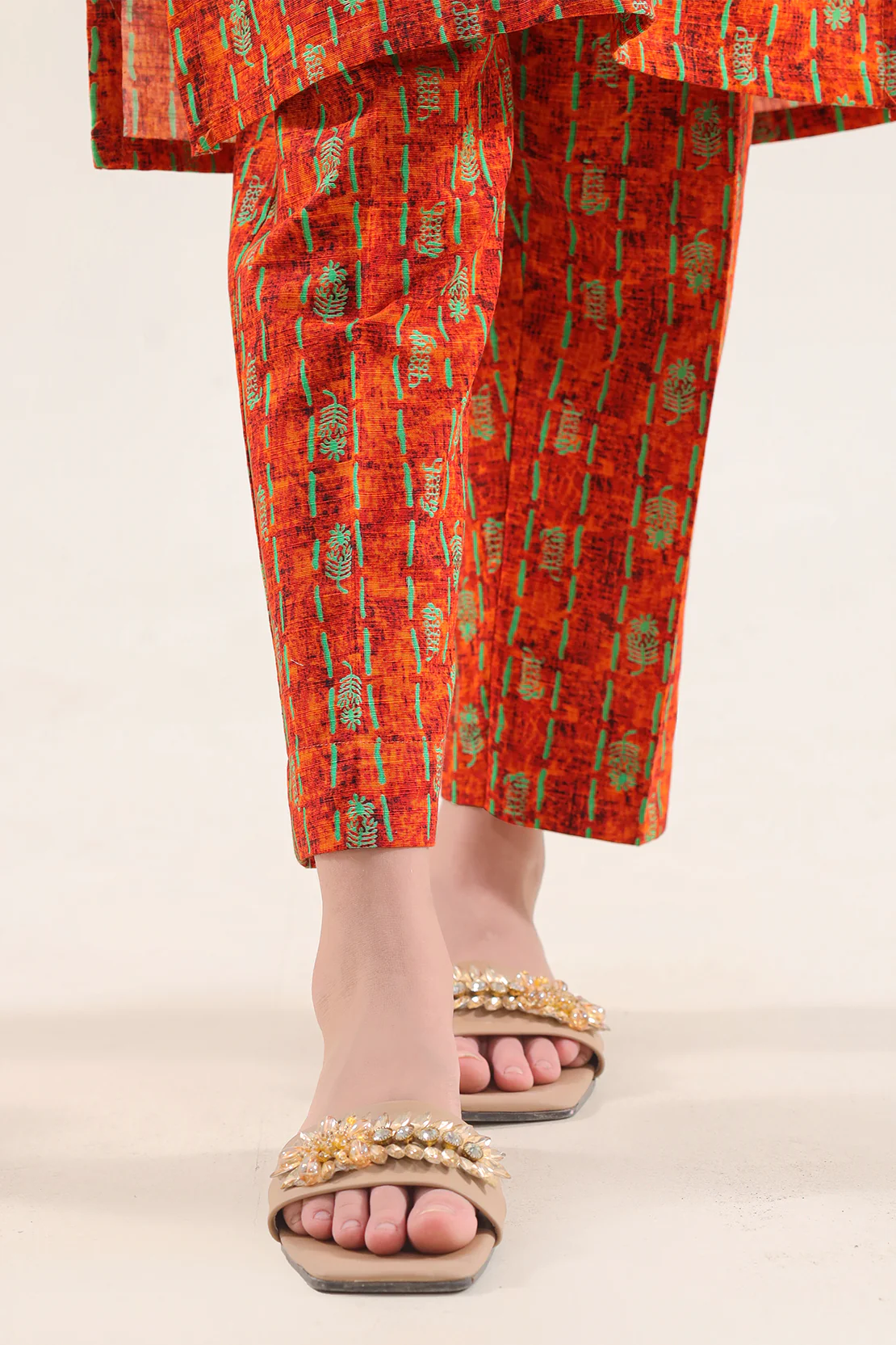 Printed Khaddar Stitched Shirt/trouser For Kids - Image 6