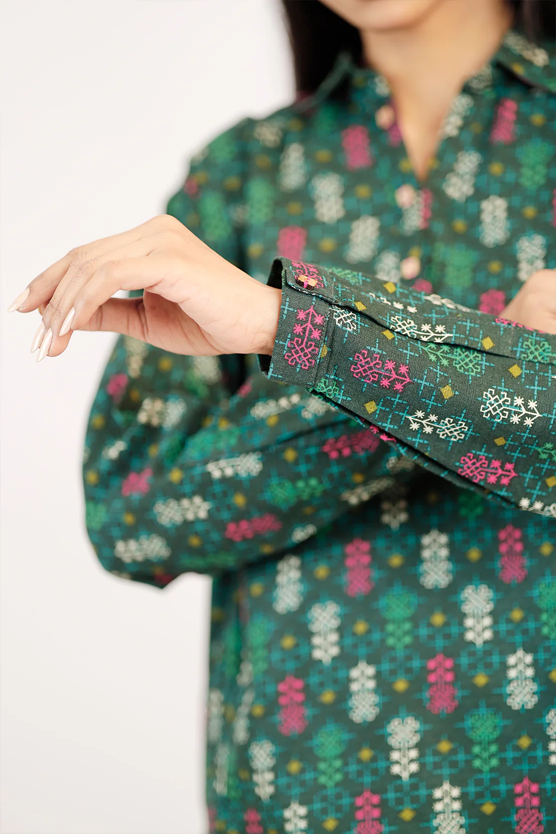 Printed Khaddar Stitched Shirt - Image 7