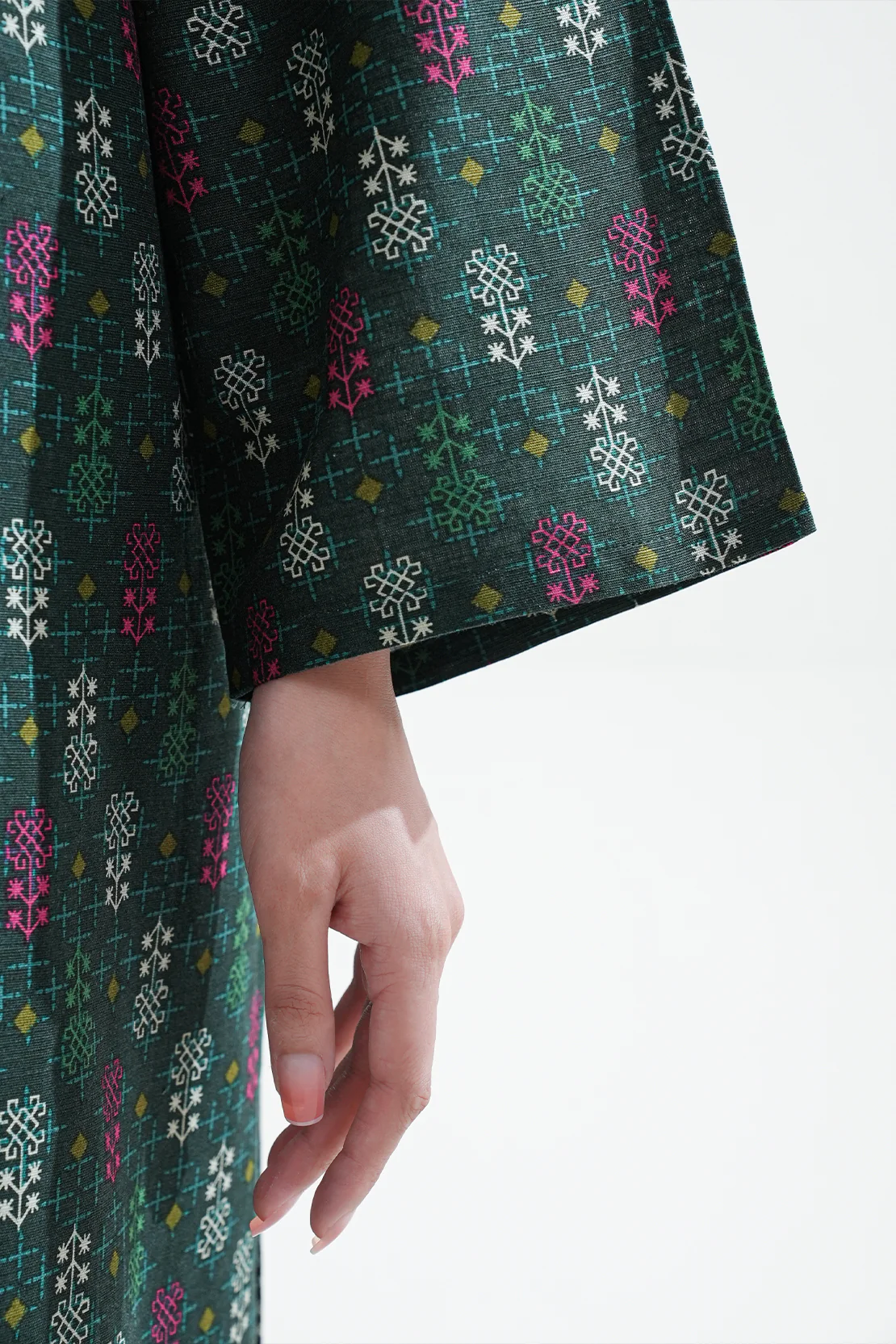 Printed Khaddar Stitched Shirt - Image 5