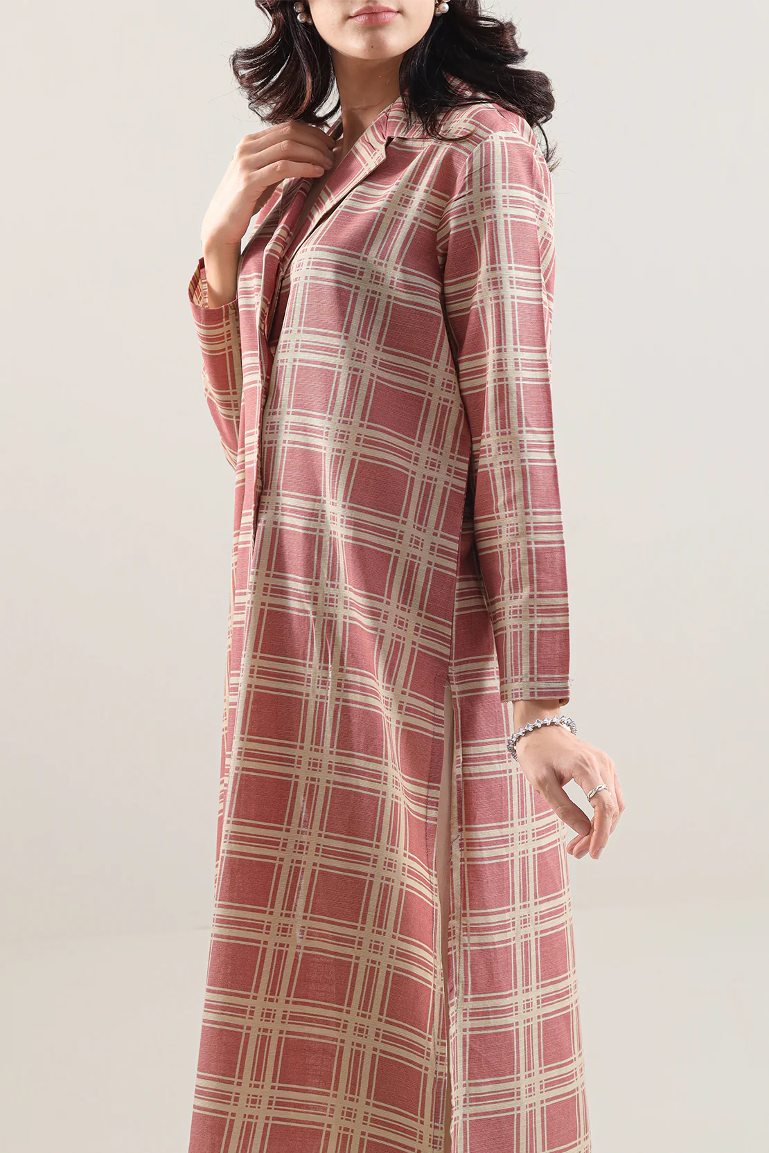 Printed Khaddar Stitched Shirt - Image 3