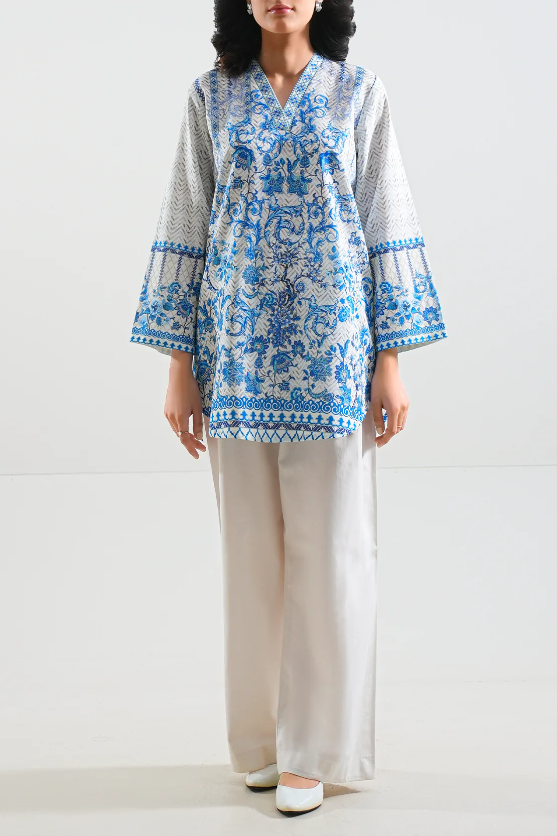 Printed Khaddar Stitched Shirt - Image 2