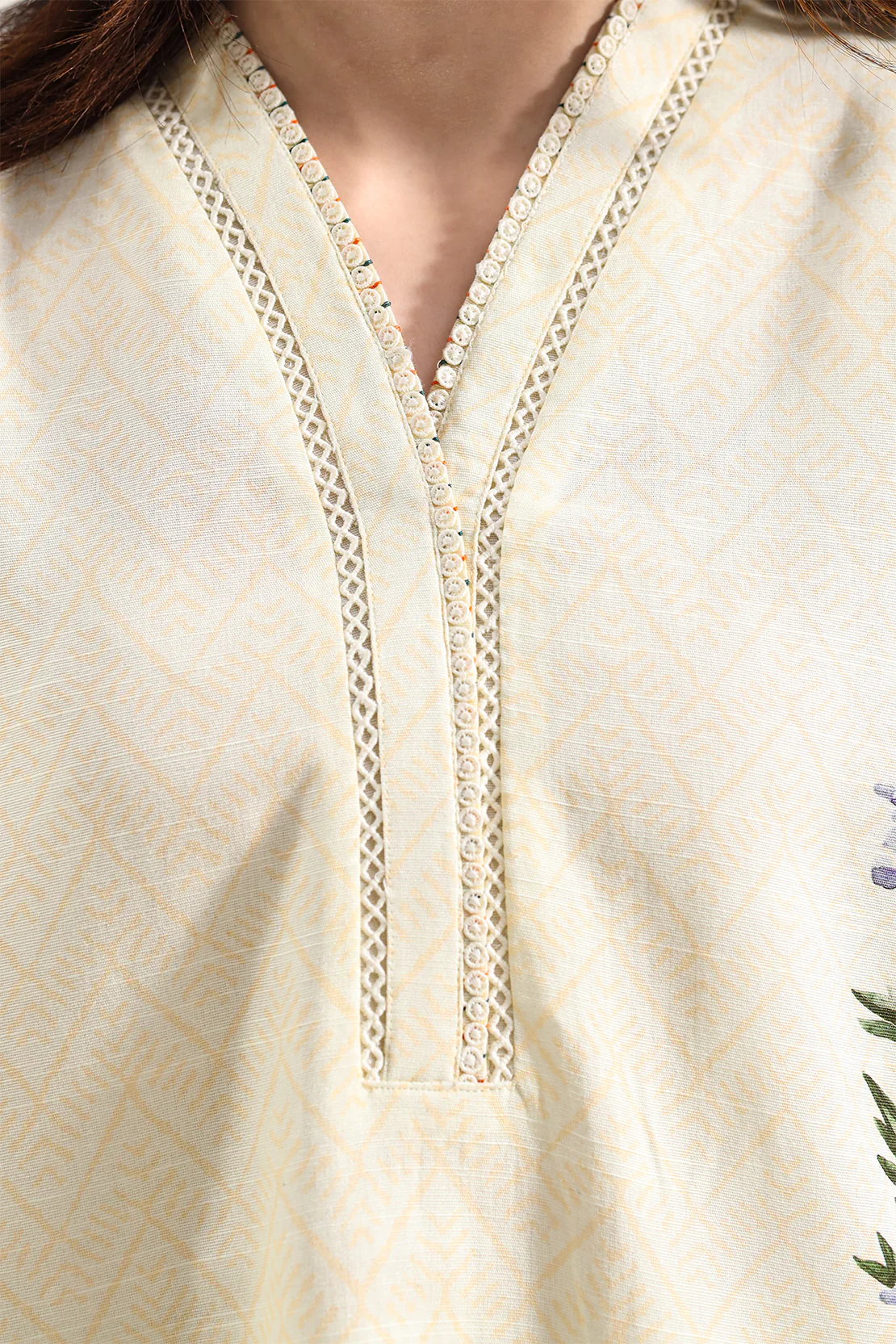 Printed Khaddar Stitched Shirt - Image 3