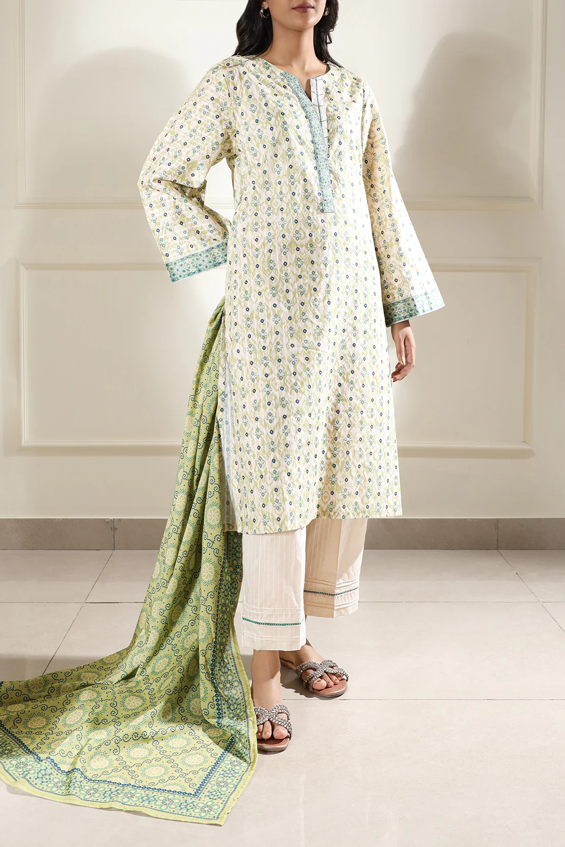 Printed Lawn Stitched 2 Piece (Shirt/Dupatta) - Image 4